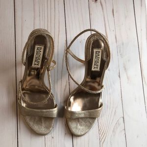 Badgley Mischka Strappy Champagne Heels